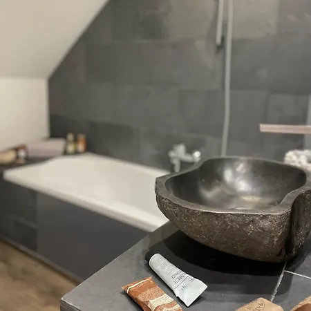 Apartes Altstadt-appartement Mit Spitzboden * באד קראוצנבאך