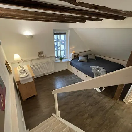 Apartes Altstadt-appartement Mit Spitzboden *